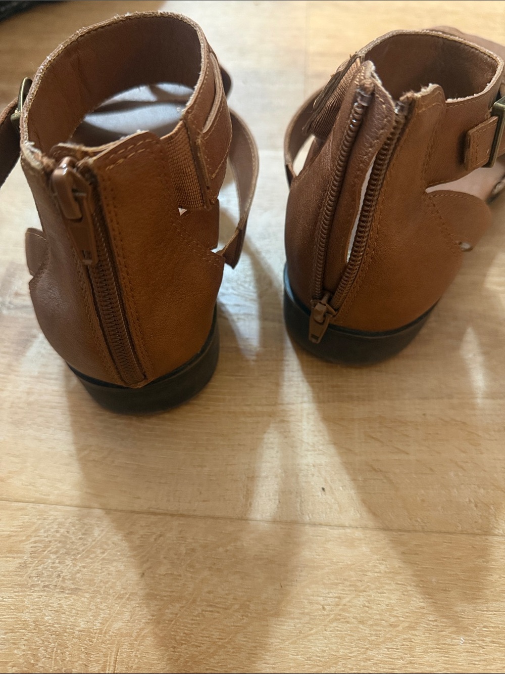 FRYE AND CO. Brown Leather Strappy Ankle Buckle Sandals - Picture 6 of 7